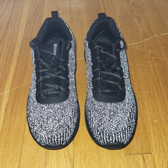 Size 7 Women's Reflective Ortholite Sneakers - Picture 4 of 8